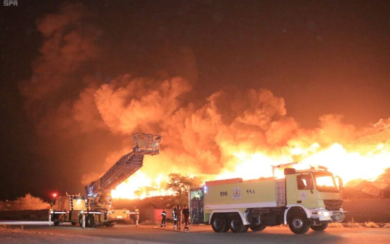 “إصابة 10 أشخاص” حريق سوهاج اليوم السبت 1 يونيو 2024